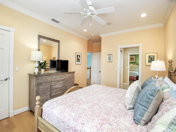 Five Bedroom Luxury Captiva Rental Convenient to the Village